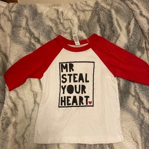 A jersey style tee size 2t in good condition